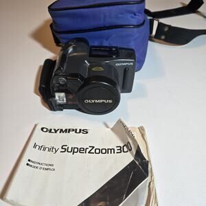 Olympus Infinity SuperZoom 300 35mm Film Camera Kit with Case and Manual Tested